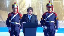 Junto a Adorni, Bullrich y el gabinete nacional Milei encabezó el acto por el Día de la Bandera en Rosario