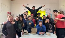 Las Maras, que producen alfajores en el Hogar Mara Mateu, visitaron la Escuela de Educación Especial N° 501 